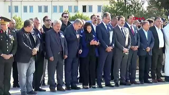 Şanlıurfa barış pınarı harekatı'nda şehit olan uzman çavuş suat topçu memleketi osmaniye'ye...