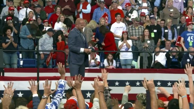 Trump blames media, Democrats for impeachment during Kentucky rally
