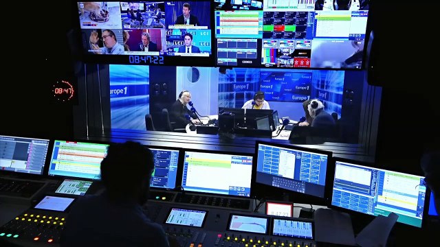 Nicolas Sarkozy, spécialiste littéraire : Le prix Goncourt et le Prix de l'Arc de Triomphe, c'est différent ! (Canteloup)