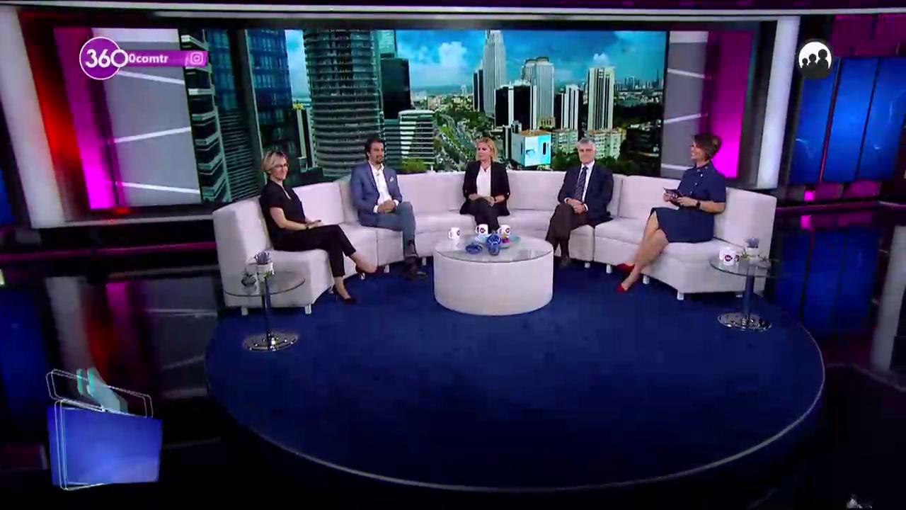 Açelya Akkoyun ile #AklaTakılanlar