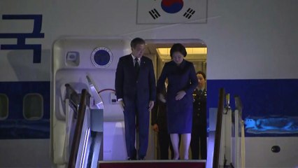 문 대통령, 아세안+3 참석 마치고 귀국길 / YTN