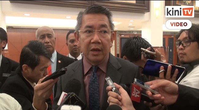 Tg Piai : Saifuddin akui beri sumbangan RM5 ribu kepada sekolah
