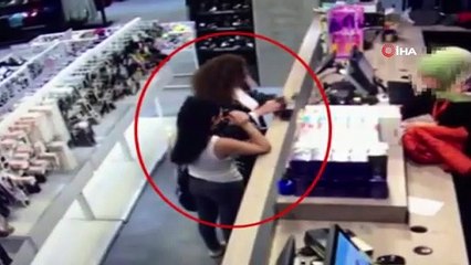 Hırsızlık zanlısı kadın çaldığı telefonlarla yakalandı