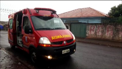 Acidente entre moto e bicicleta deixa uma criança ferida, no Guarujá