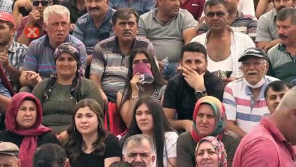 Er meydanında "gülümseten" görüntü!