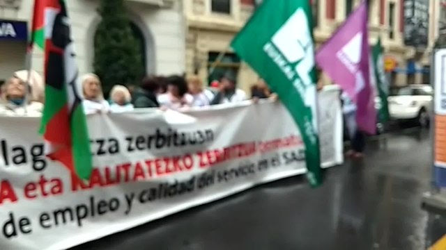 La Ayuda a Domicilio de Bizkaia denuncia el maltrato de instituciones y empresas