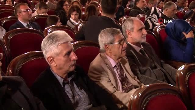 Mehmet Akif Ersoy'un torunu Selma Ersoy Argon, Benim dedem değil, dedemiz olarak bahsediyorum...