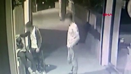 Akıllara durgunluk veren hırsızlık kamerada