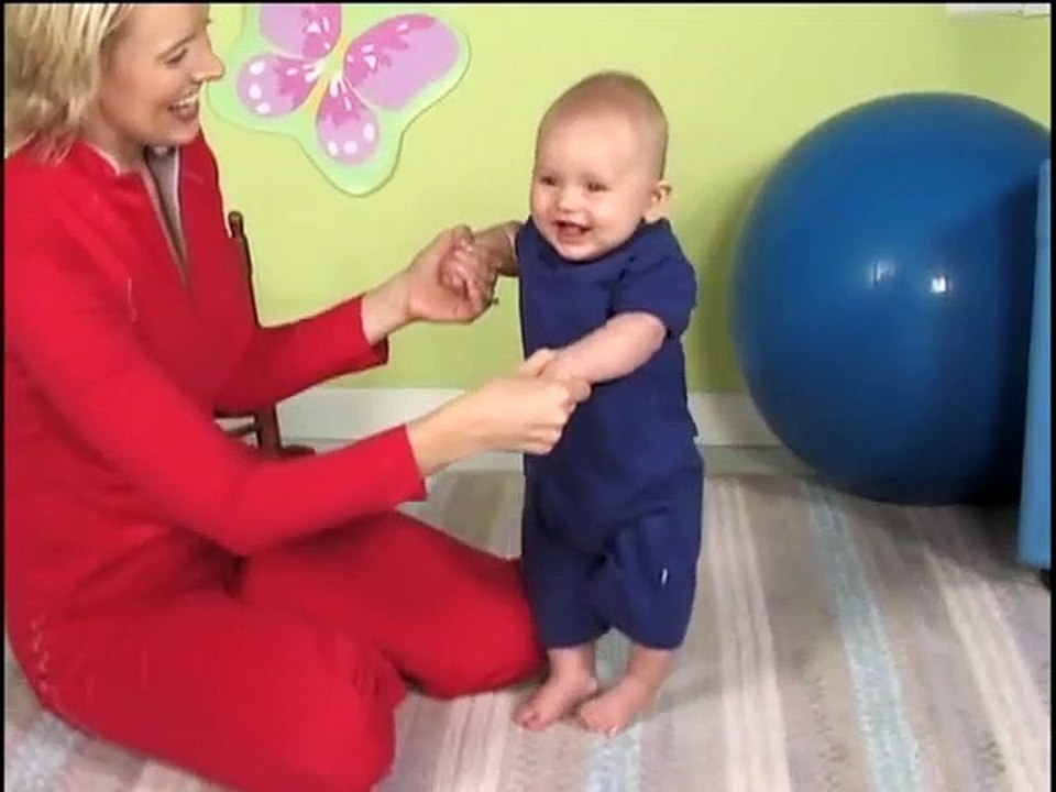 video nº9 - Baby's First Moves (2006)