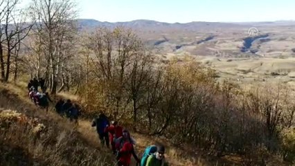 Dağcılar Şerafettin Dağı zirvesinde Türk bayrağı açtı