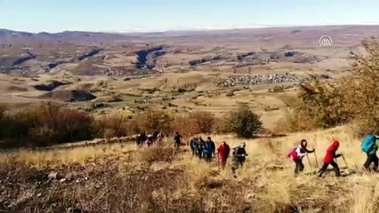 Dağcılar Şerafettin Dağı zirvesinde Türk bayrağı açtı - BİNGÖL