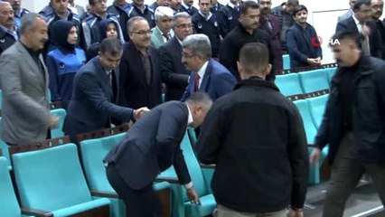 Van'da başarılı zabıtalar ödüllendirildi