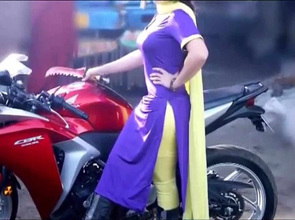 Rabi_Pirzada_Shocking_reaction_on_her_leaked_videos_|_Rabi_Pirzada_leaked_video(360p)