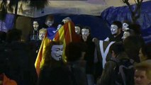 Anonymous Cataluña organiza una protesta independentista junto a la acampada de la Universidad en Barcelona