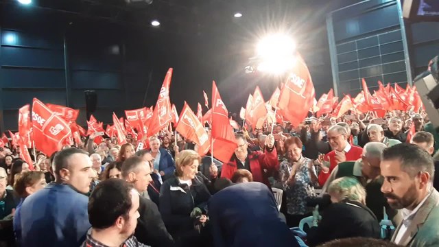 Pedro Sánchez a su entrada al mitin celebrado en Gijón