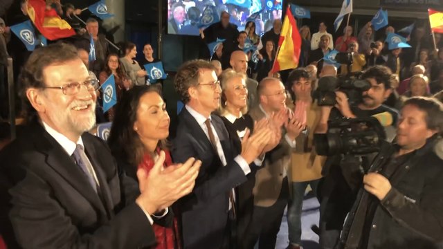 Rajoy junto a Feijóo en un acto de campaña en Galicia