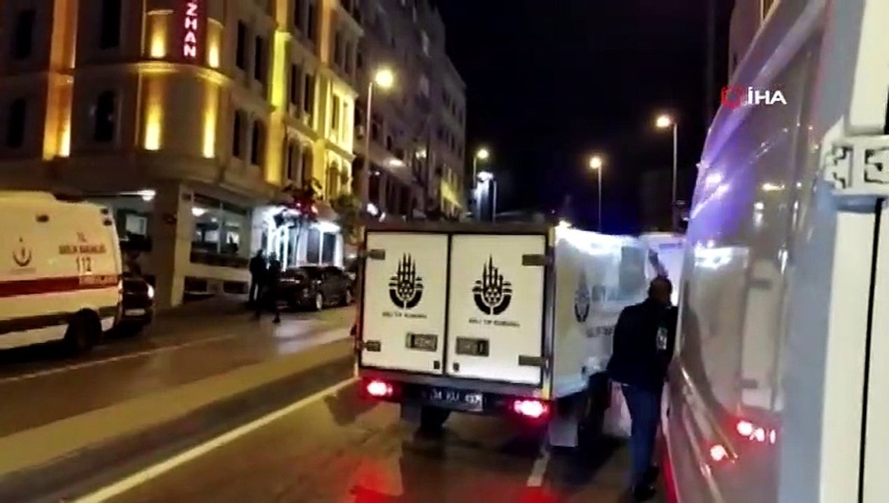 Fatih’te Bir Evde 2'si Kadın 4 Kişinin Cesedi Bulundu