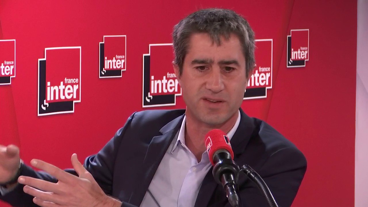 François Ruffin (LFI) : "Je crois qu’il y a un au-delà de l’homme. L’homme ne peut pas être un acheteur d’Iphone 11 à qui on promet que, demain, la 5G lui permettra d’être connecté à son frigo. C'est pas possible ça""
