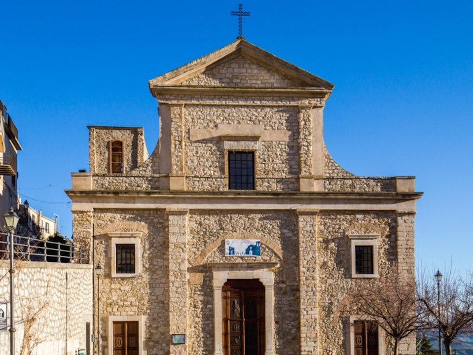 Italienischer bürgermeister verschenkt häuser