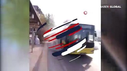 Halk otobüsü alev alev yandı, yolcular korku dolu gözlerle izledi!