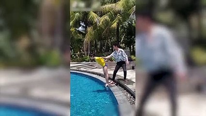 坑逼男朋友，真的是在狗万泳池搞笑啊