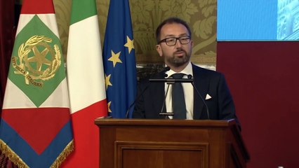 Video herunterladen: Roma - Corso Scuola Superiore Magistratura- intervento del ministro Bonafede (05.11.19)