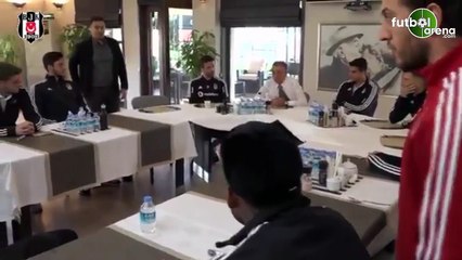 Ahmet Nur Çebi: "Ara sıra burada kahvaltıda aşk yaşarız beraber..."