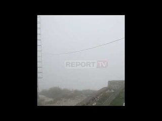 Stuhia 'pushton' malin e Taraboshit/ Dëmtohen përcjellësit elektrik e antenat televizive