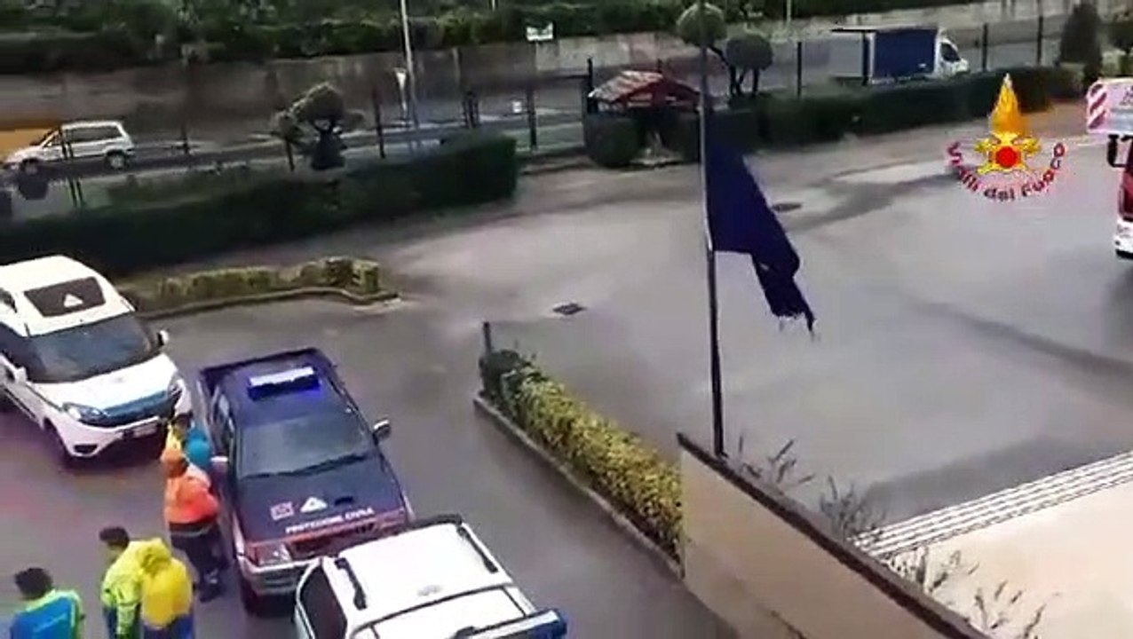 Vigili del fuoco morti ad Alessandria, l'omaggio dei colleghi di Avellino (05.11.19)