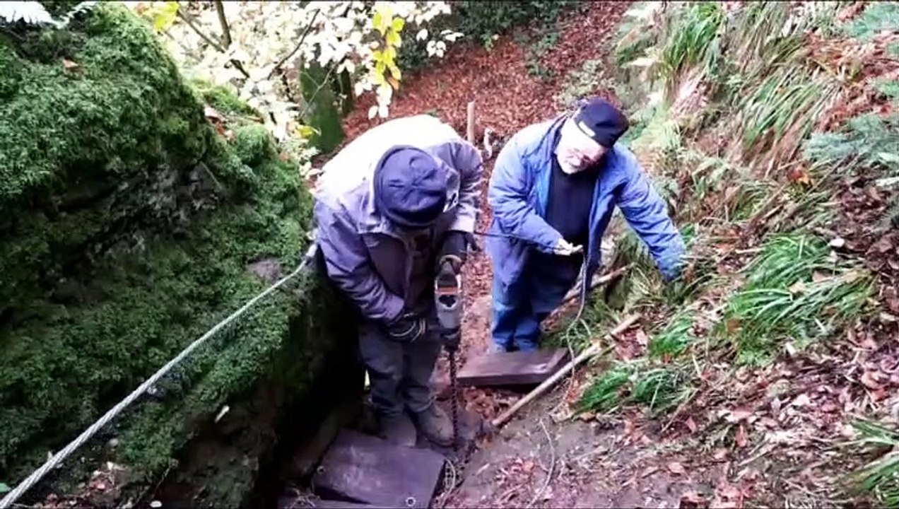 Abreschviller : le Club vosgien creuse un escalier dans le grès pour sécuriser la circulaire de la Roche du Diable