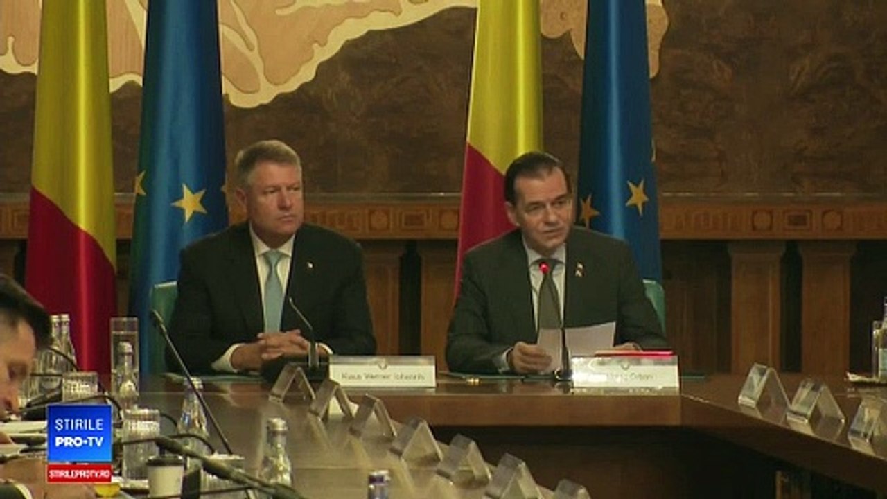 Orban spune că a făcut febră de la semnat demiteri.