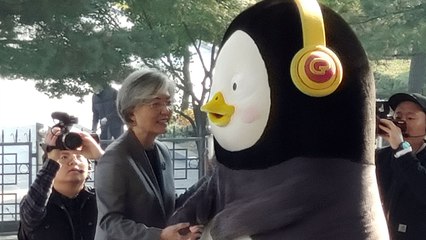 외교부도 접수한 '대세' 펭수...인기 비결은? / YTN