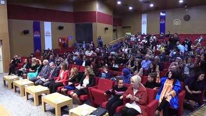 Kadınlar yarım kalan eğitim hayallerini 'Anne Üniversitesi' ile gerçekleştirdi - ÇORUM
