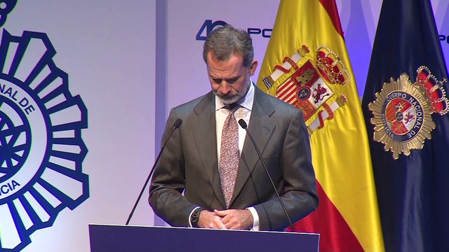 El Rey destaca el papel de las mujeres de la Policía Nacional