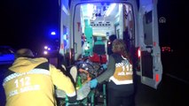 Otomobilin ambulansa çarpması sonucu 3 kişi yaralandı - BURDUR