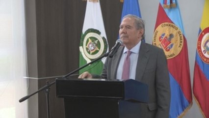 Ministro de Defensa colombiano dice que operaciones militares cumplen con DIH
