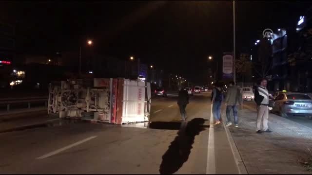 Hayvanları kurtarılmadan ambulansa binmek istemedi