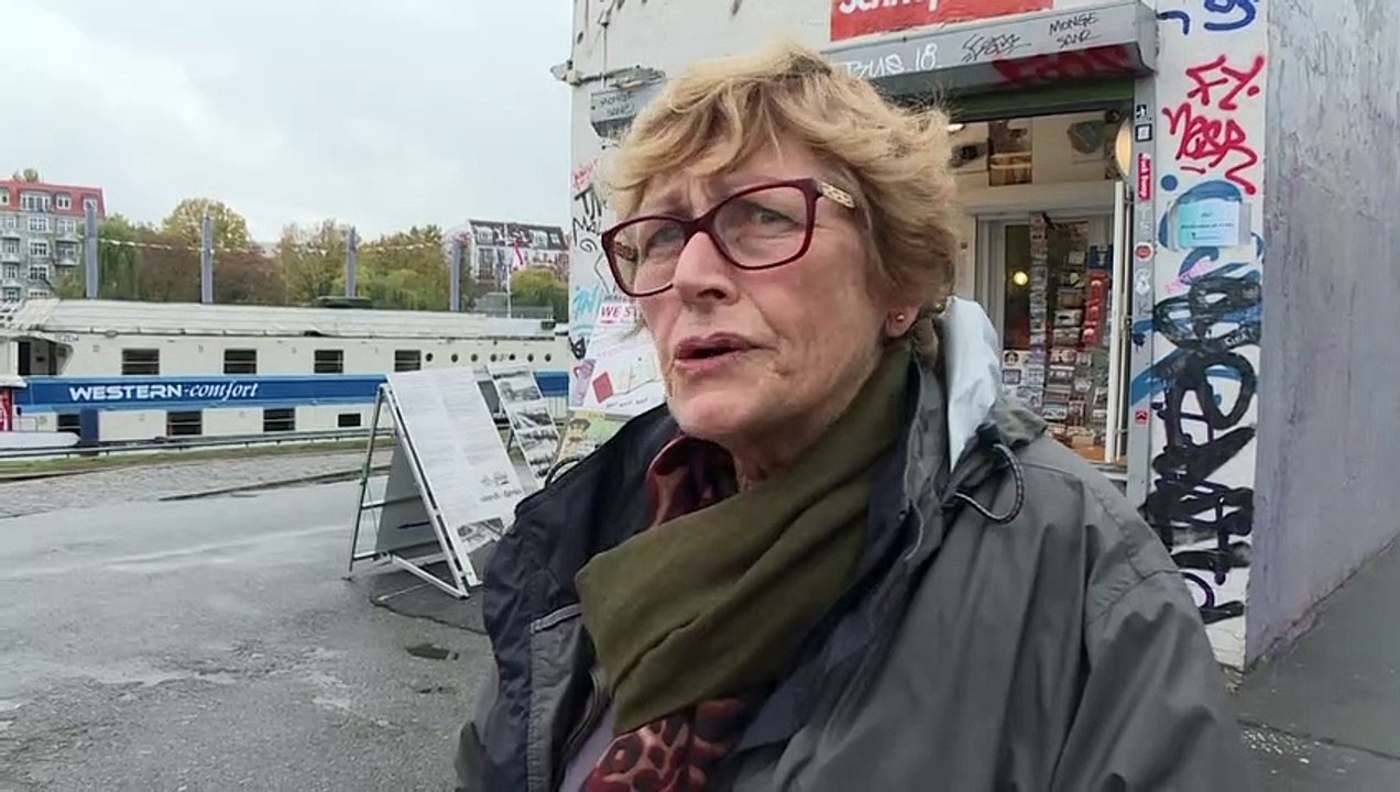 Berlin-Touristen lieben die Mauer