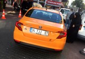 İstanbul'da taksicinin telefonunu unutan turistten 150 lira aldığı iddiası