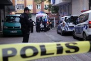 Zeytinburnu'nda cinnet getiren baba dehşet saçtı: Eşini, oğlunu ve damadını vurdu