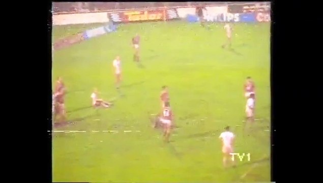 25.11.1989 - 1989-1990 Portugal Primeira Liga Matchday 10 Benfica 4-0 CS Maritimo