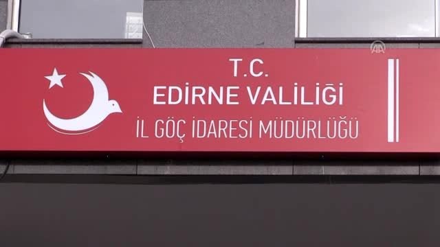 Yunanistan'ın Türkiye'ye zorla geri gönderdiği düzensiz göçmenler yaşadıklarını anlattı