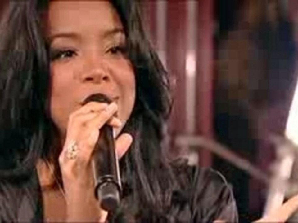 Kelly_Rowland_-_Work_-_SOUND_-_2nd_Feb_08-snoop-