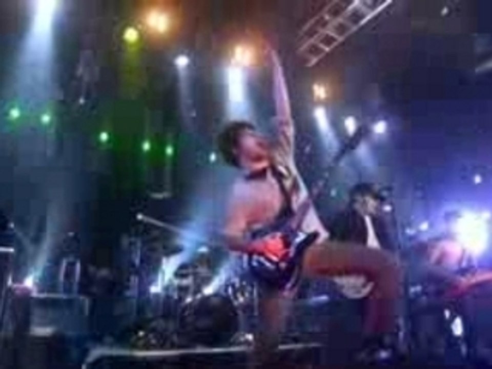 Fall Out Boy-Thriller Live on The Album Chart Show 03.02.07