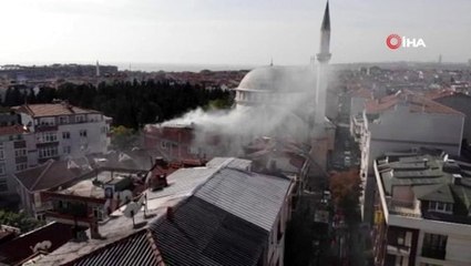 Küçükçekmece'de bir binada çıkan yangın paniğe neden oldu