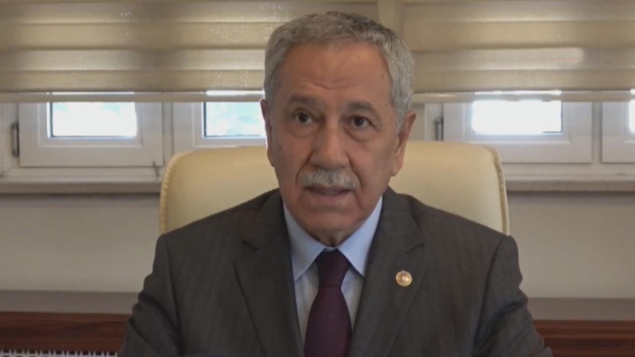 Arınç: Sayın Cumhurbaşkanımızın eleştiren konuşmasını saygıyla, takdirle karşılıyorum