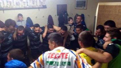 LE VESTIAIRE APRÈS LA VICTOIRE FACE À SAINT AGREVE