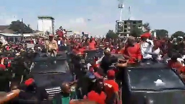 Marche du FNDC : Bah Oury et Cellou Dalein se saluent...