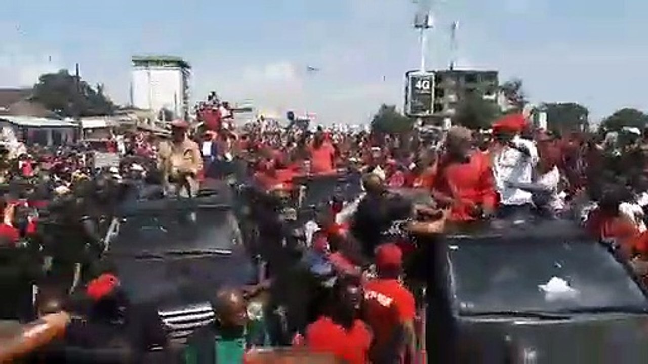 Marche du FNDC : Bah Oury et Cellou Dalein se saluent...
