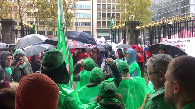 Manifestation devant le cabinet du Ministre-Président bruxellois dans le cadre de la grève des travailleurs des 19 Communes, CPAS, hôpitaux publics